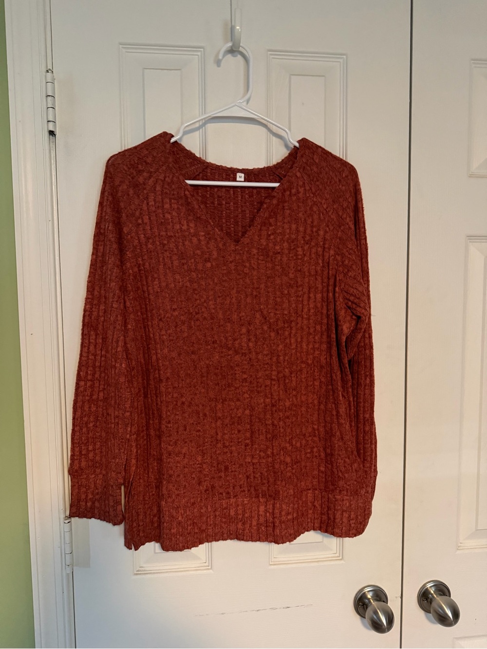 Cozy V-Neck Women’s Sweater - Rust
